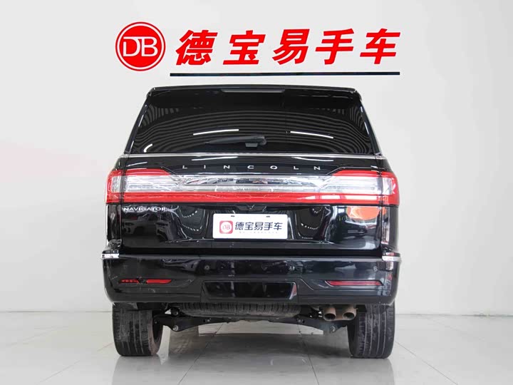 Фото 4 - Lincoln Navigator