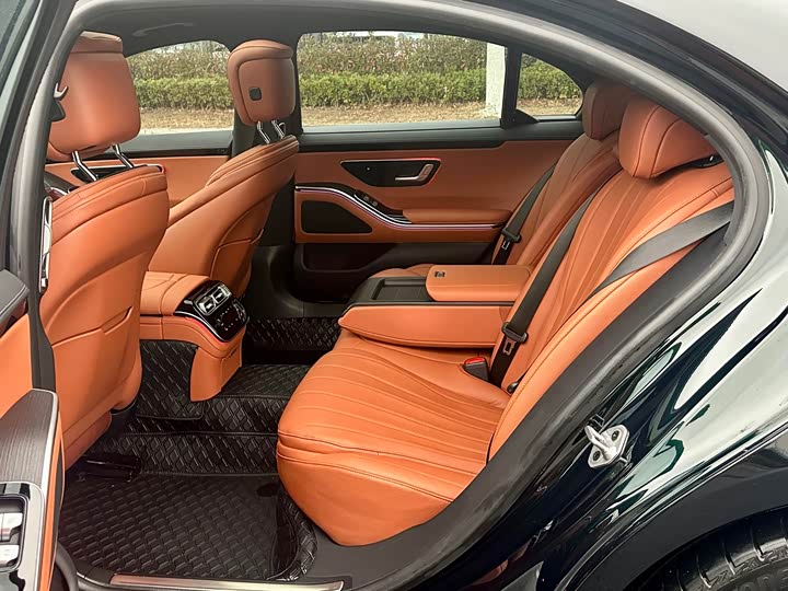 Фото 5 - Mercedes-Benz S-Class