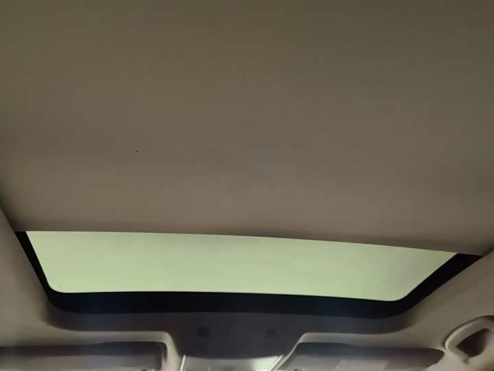 Фото 9 - Volkswagen Sagitar L