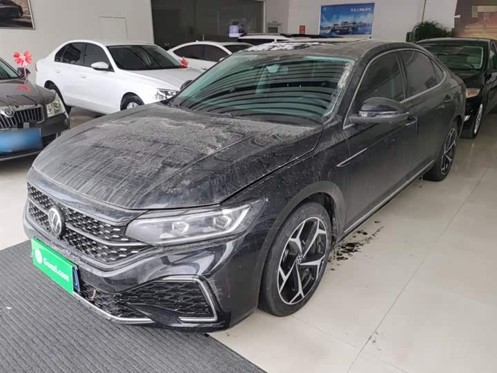 Фото 2 - Volkswagen Passat