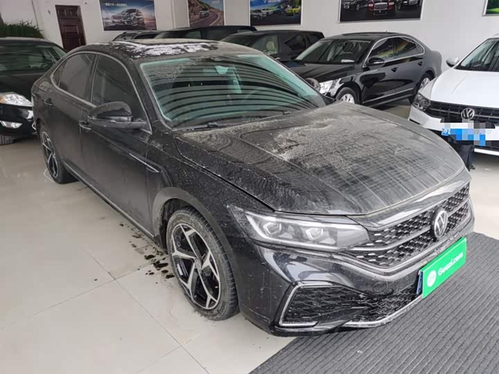 Фото 4 - Volkswagen Passat