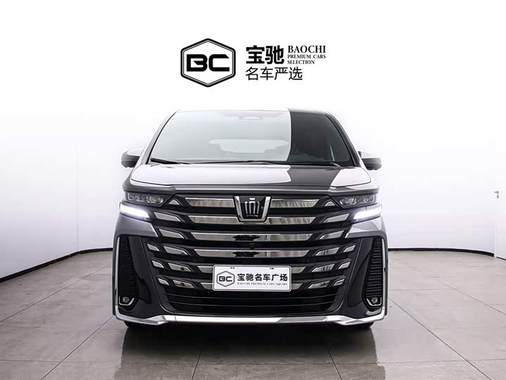 Фото 2 - Toyota Vellfire