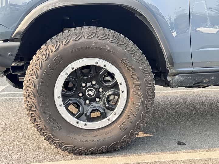 Фото 3 - Ford Bronco