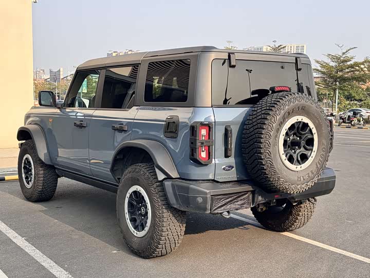 Фото 8 - Ford Bronco