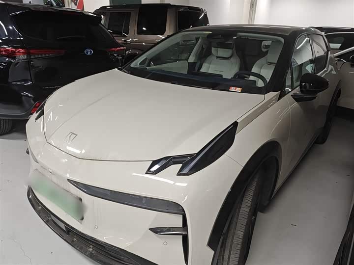 Фото 1 - Zeekr X