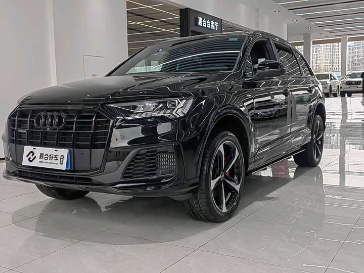 Фото 1 - Audi Q7