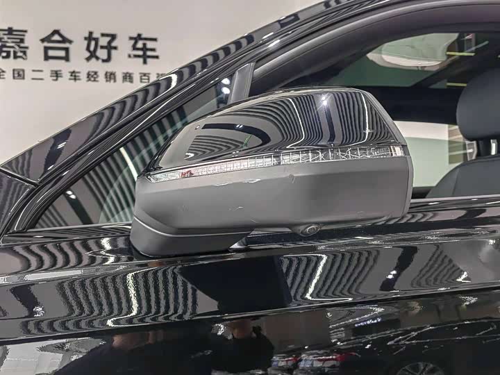 Фото 4 - Audi Q7