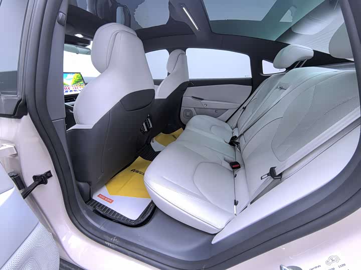 Фото 9 - BAIC Arcfox Alpha S5