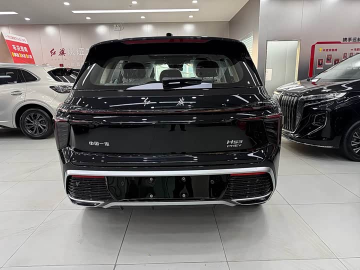 Фото 5 - Hongqi HS3 Hybrid