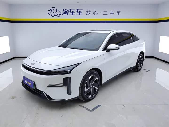 Фото 1 - Geely Galaxy L6