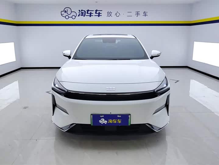 Фото 2 - Geely Galaxy L6