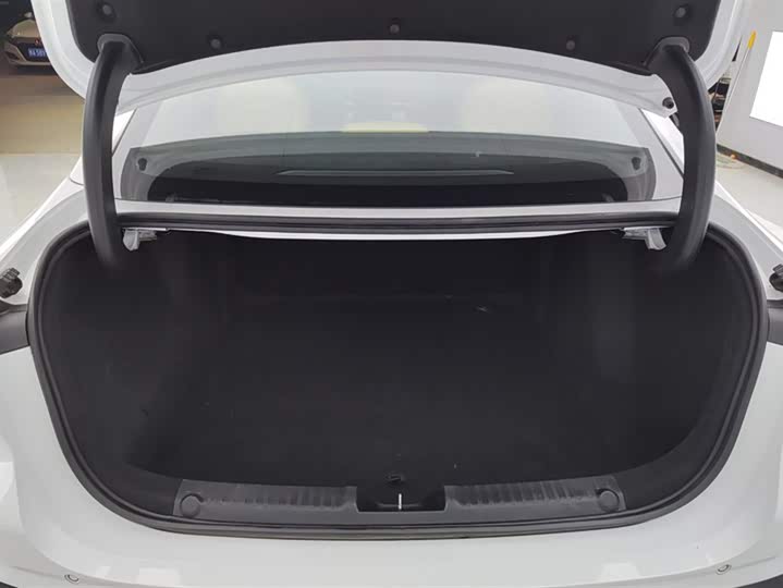 Фото 4 - Geely Galaxy L6