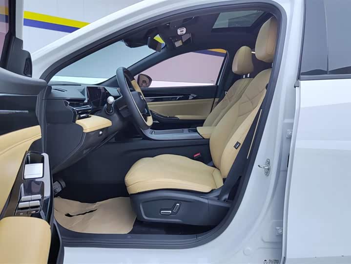 Фото 9 - Geely Galaxy L6