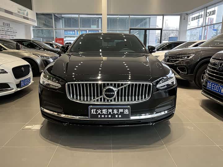 Фото 2 - Volvo S90