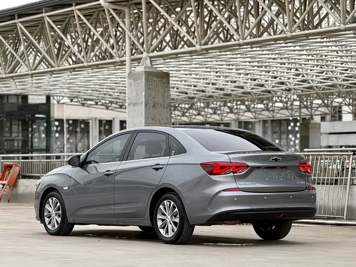 Фото 9 - Chevrolet Monza