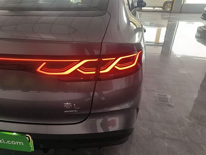 Фото 8 - BYD Qin L