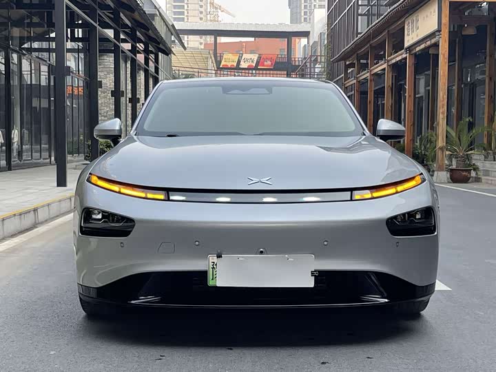 Фото 2 - XPeng P7