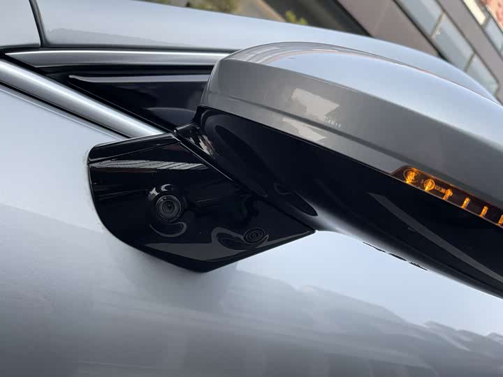 Фото 9 - XPeng P7