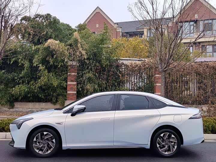 Фото 4 - GAC Aion S Plus