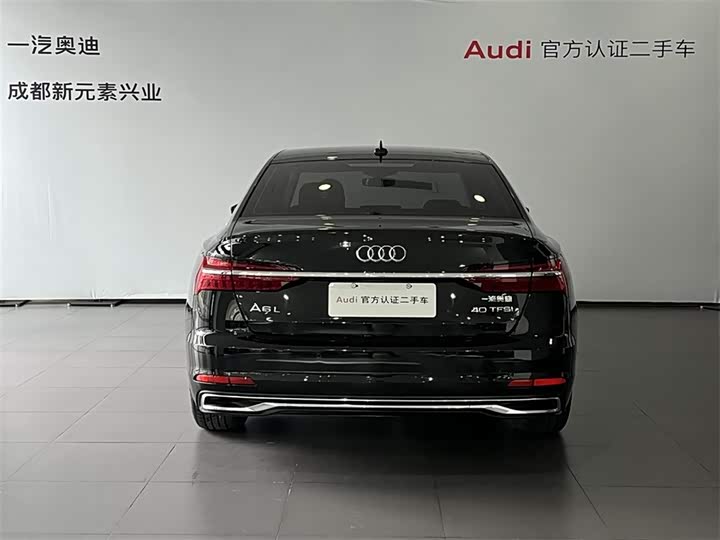 Фото 5 - Audi A6L