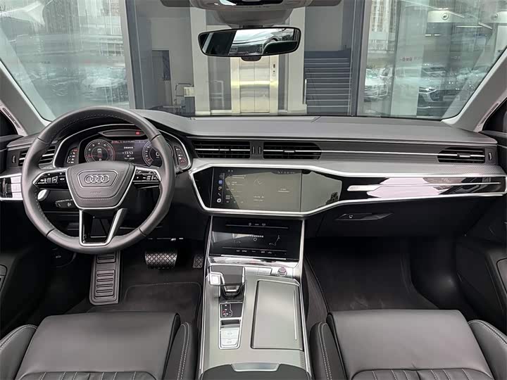 Фото 6 - Audi A6L