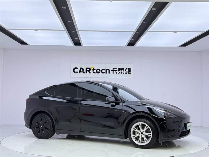 Фото 7 - Tesla Model Y