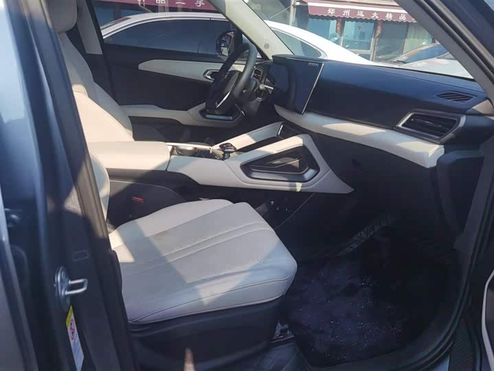 Фото 8 - BYD Yuan Up