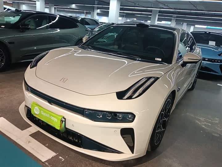 Фото 1 - Zeekr 001