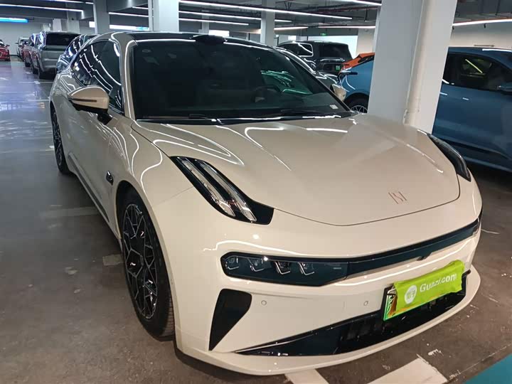 Фото 3 - Zeekr 001