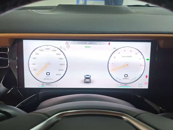 Фото 8 - Tank 500 Hybrid