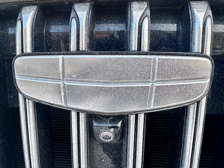 Фото 4 - Geely Monjaro