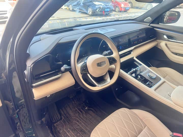 Фото 6 - Geely Monjaro