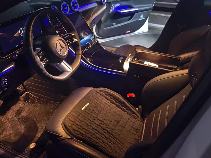 Фото 9 - Mercedes-Benz C-Class