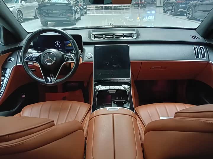 Фото 4 - Mercedes-Benz S-Class