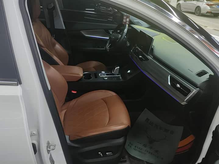 Фото 8 - Chery Tiggo 8