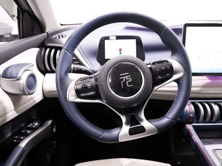 Фото 8 - BYD Yuan Plus