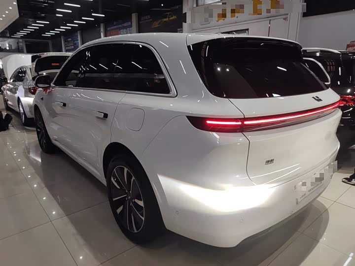 Фото 5 - LiXiang L6