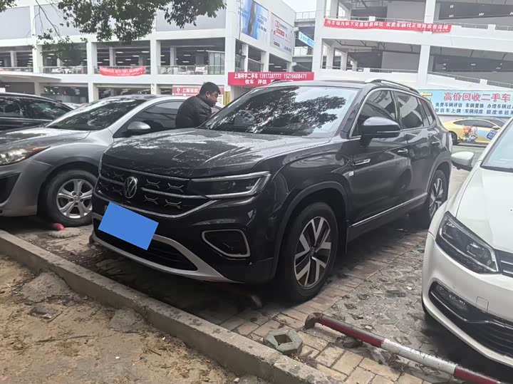 Фото 1 - Volkswagen Tayron