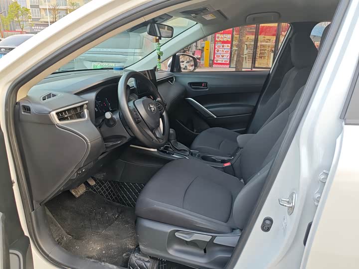 Фото 4 - Toyota Corolla Cross