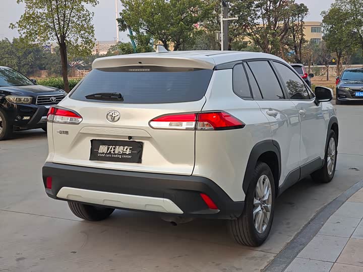 Фото 9 - Toyota Corolla Cross