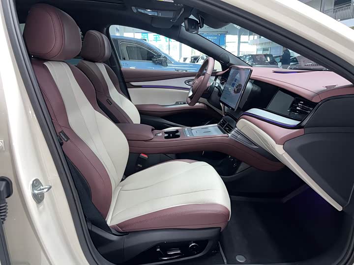 Фото 9 - BYD Seal 07 DM-i Hybrid