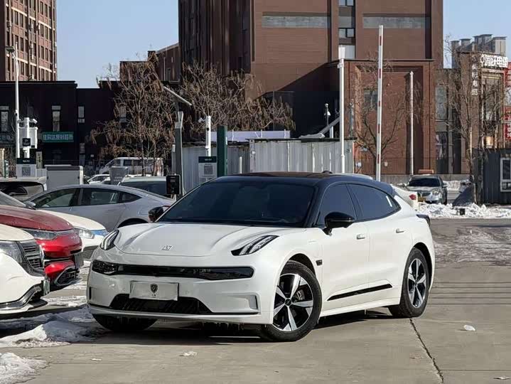 Фото 1 - Zeekr 001