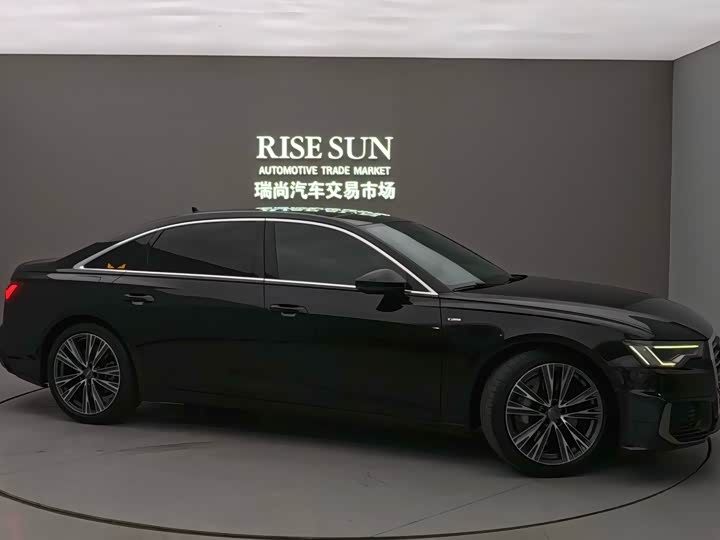 Фото 6 - Audi A6L