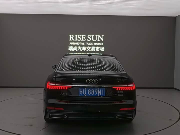 Фото 9 - Audi A6L