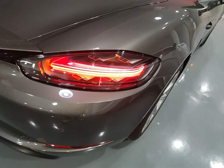 Фото 8 - Porsche 718