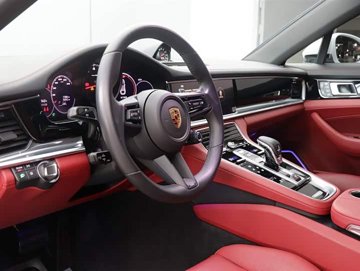 Фото 4 - Porsche Panamera