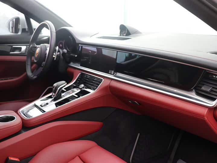 Фото 5 - Porsche Panamera