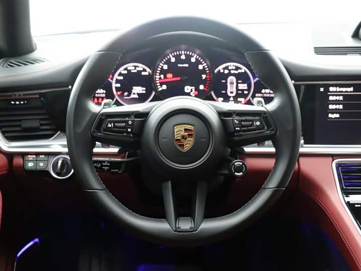 Фото 7 - Porsche Panamera