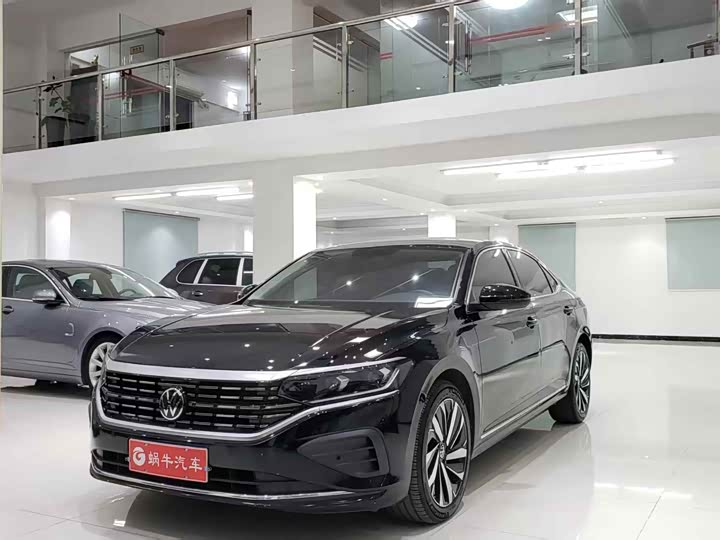 Фото 1 - Volkswagen Passat