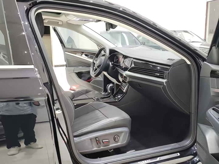 Фото 6 - Volkswagen Passat